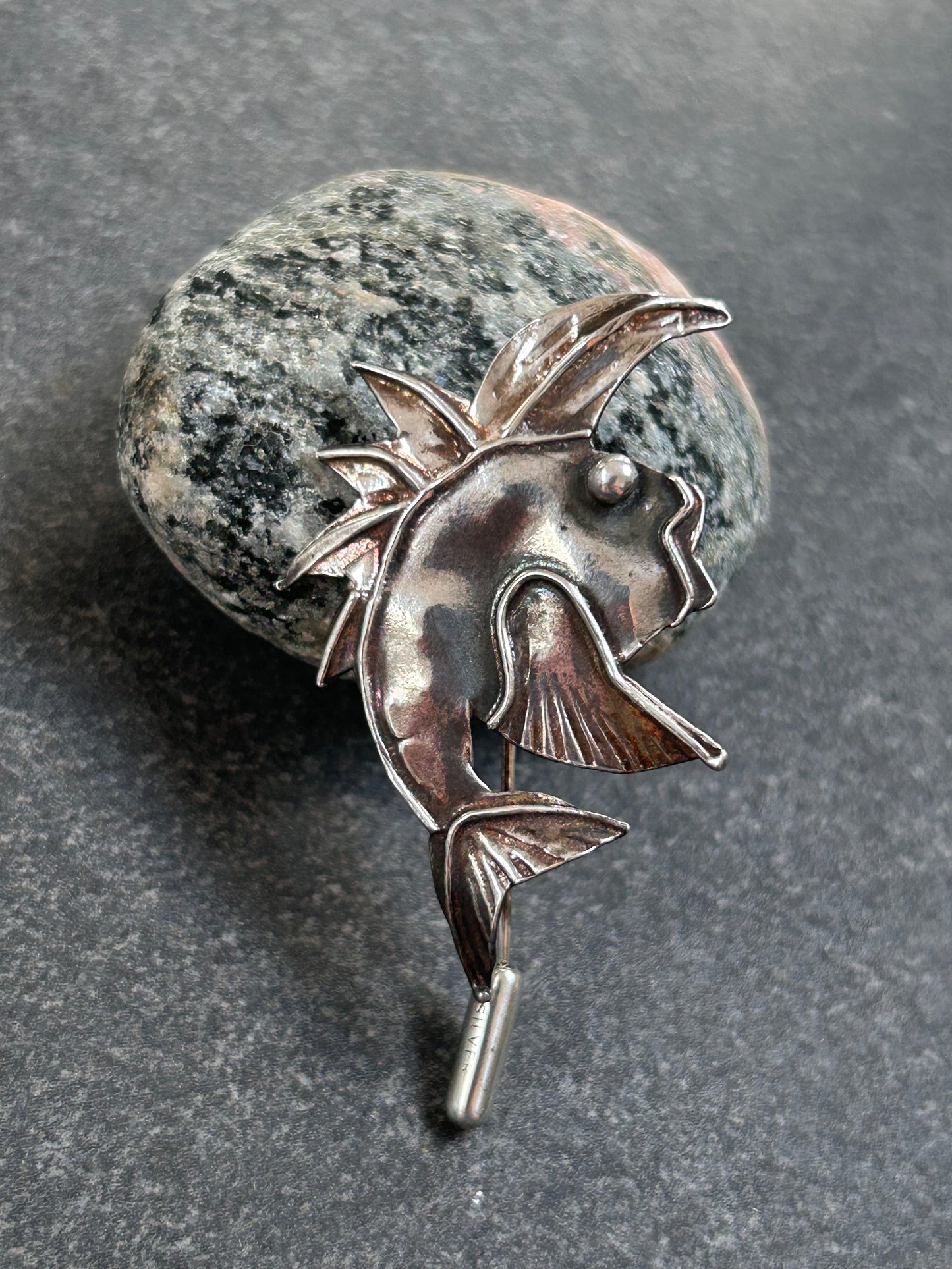 Quirky fish brooch pin - 1995