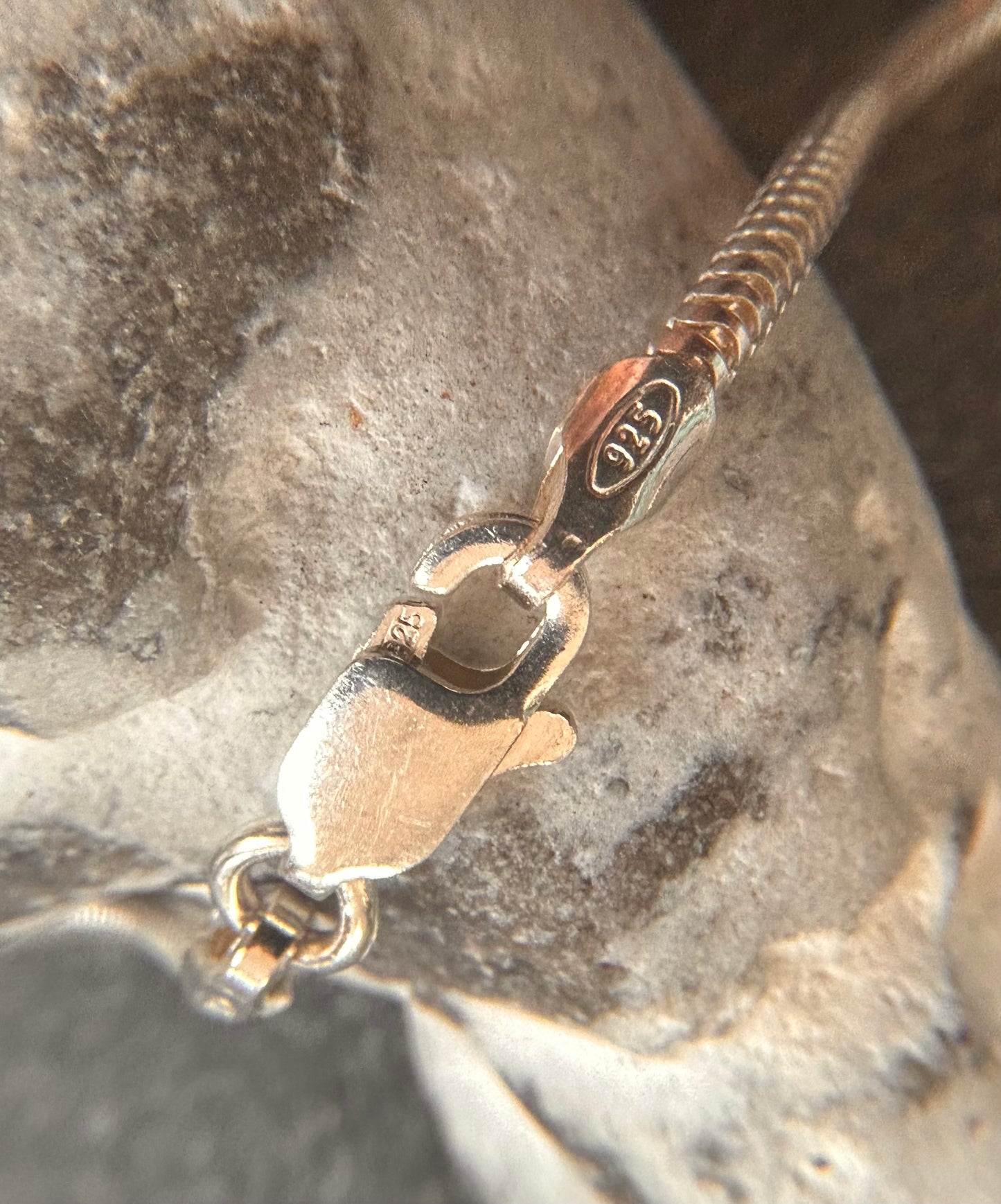 Beautiful vintage sterling silver snake chain - 18 inches