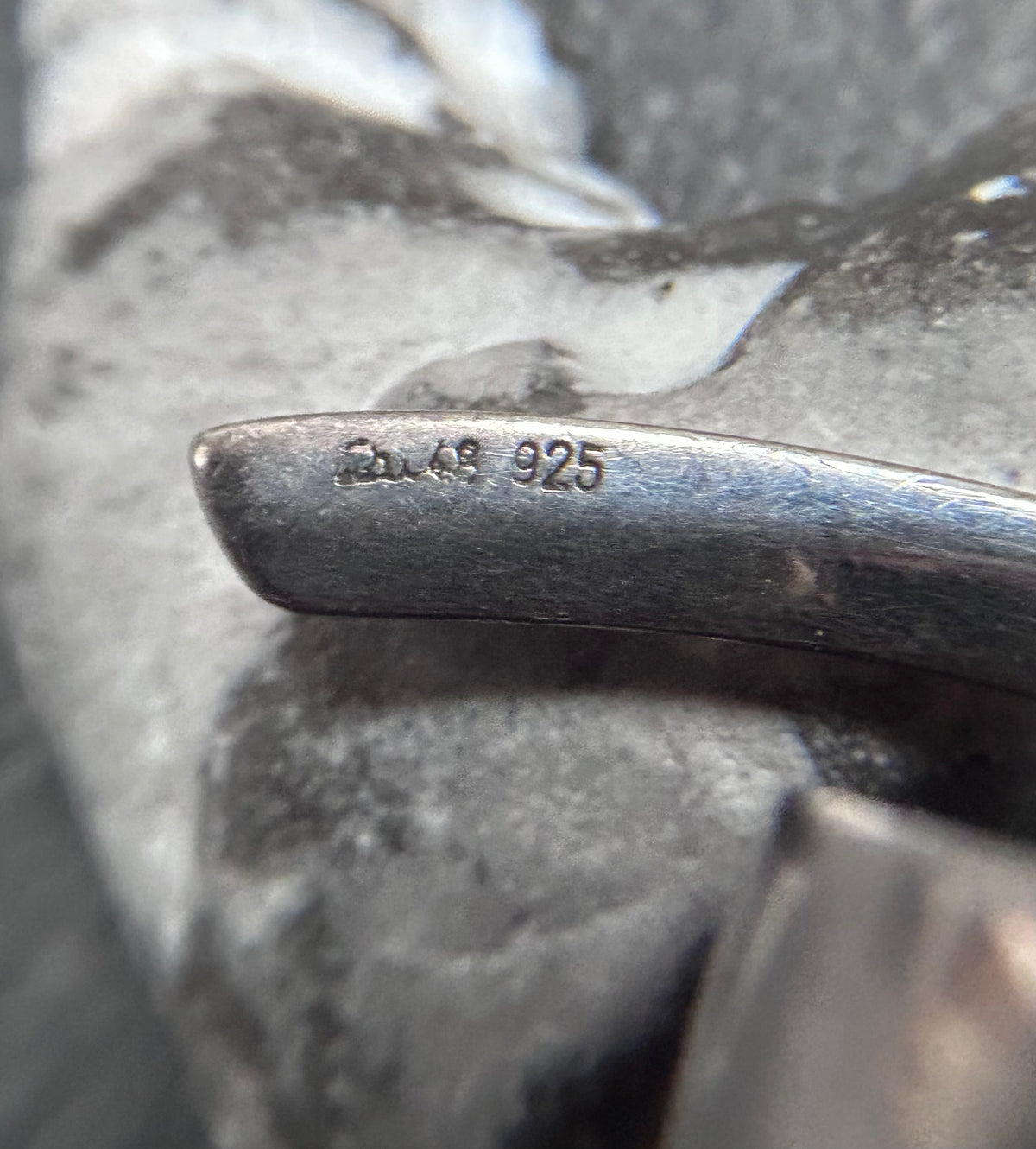 A striking vintage sterling silver statement ring, beautifully sculptural and full of character.
