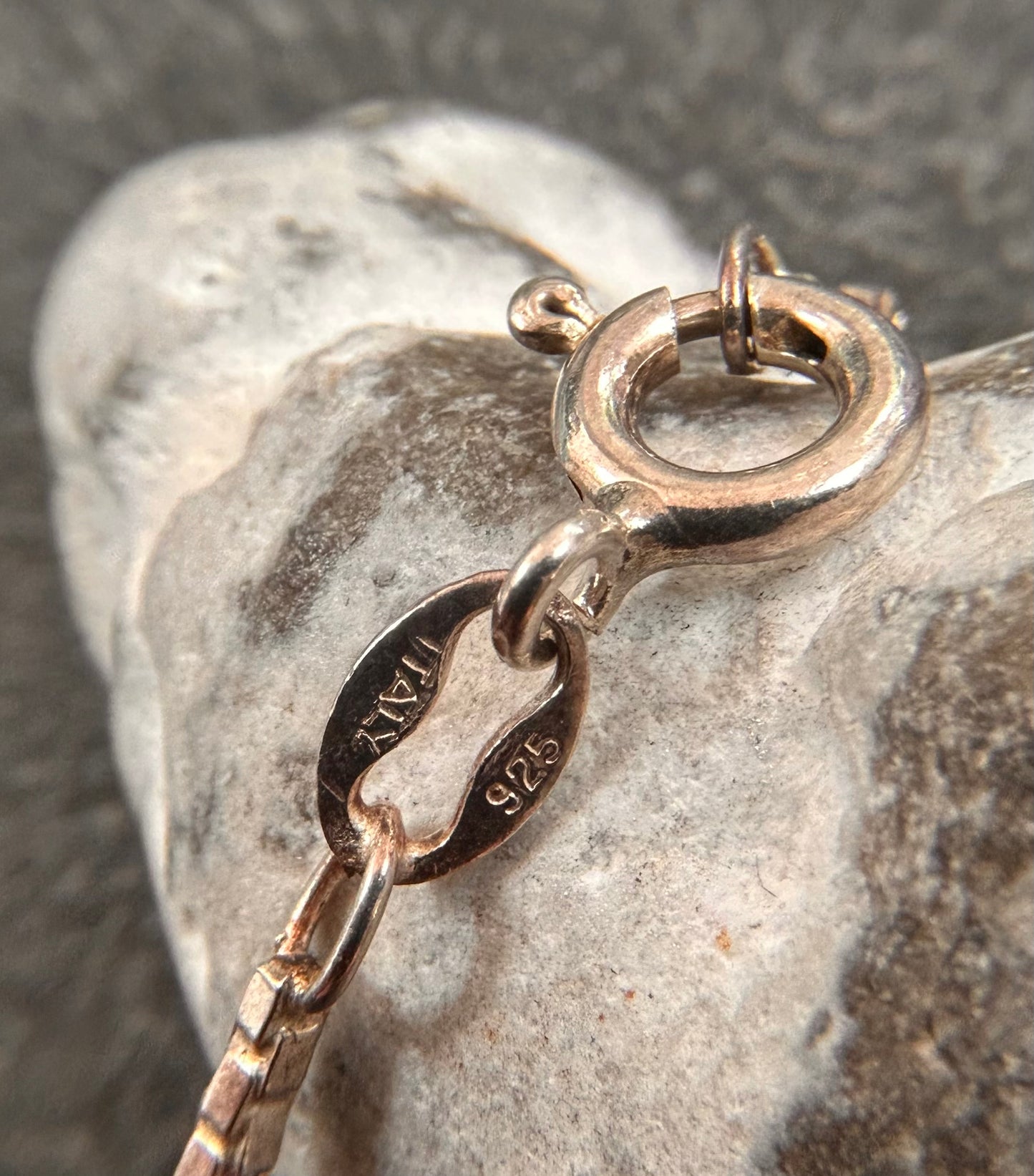Beautiful vintage sterling silver box link chain 15.5 inches
