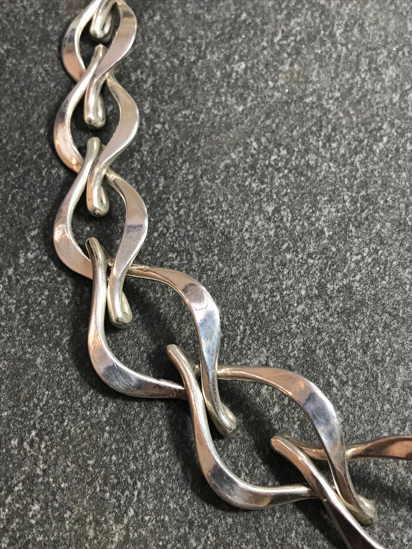 Vintage graduated link necklace.