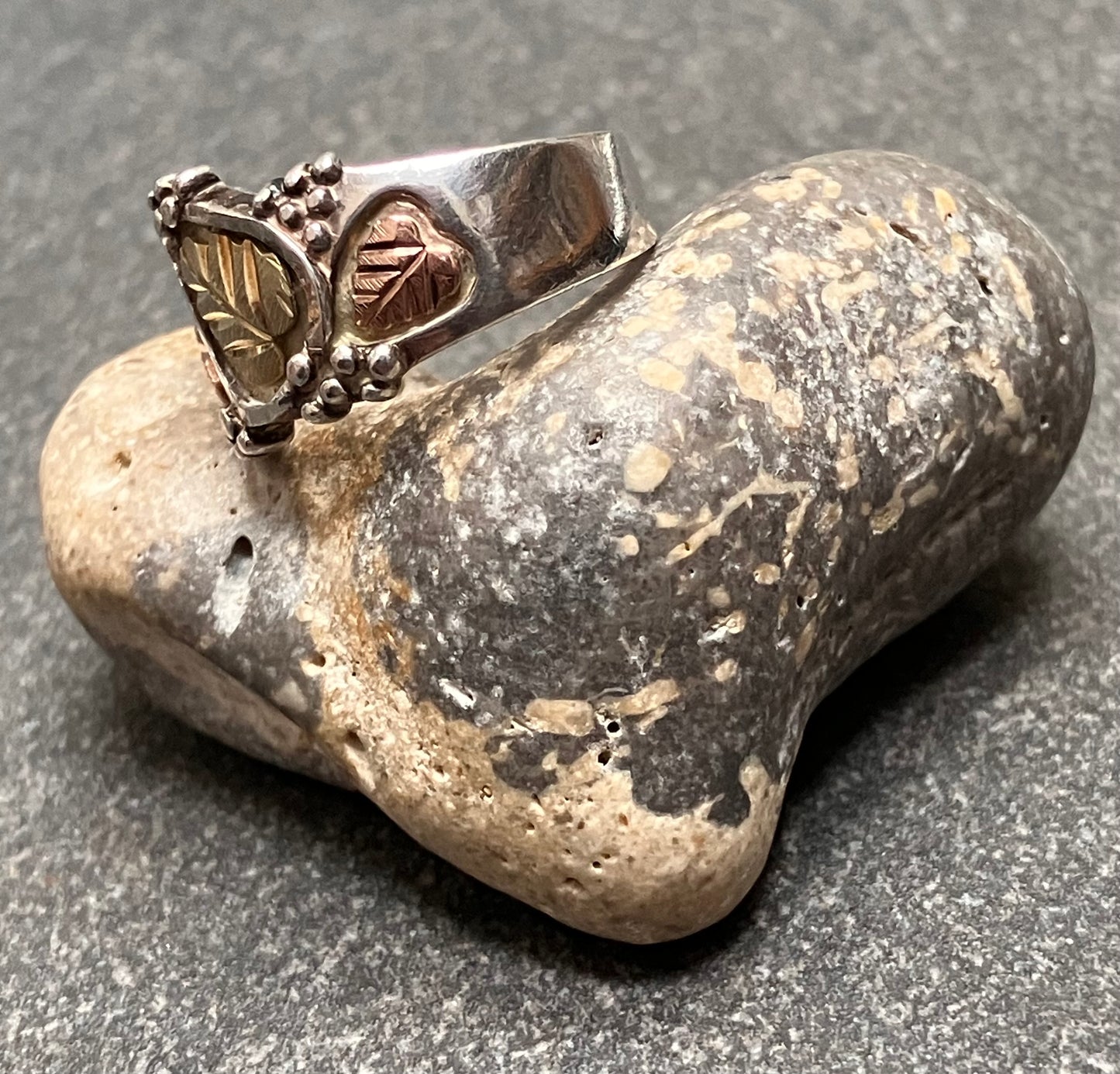 Wonderful vintage sterling silver and 12k gold and rose gold leaf ring. Made by Coleman &Co Black Hills.