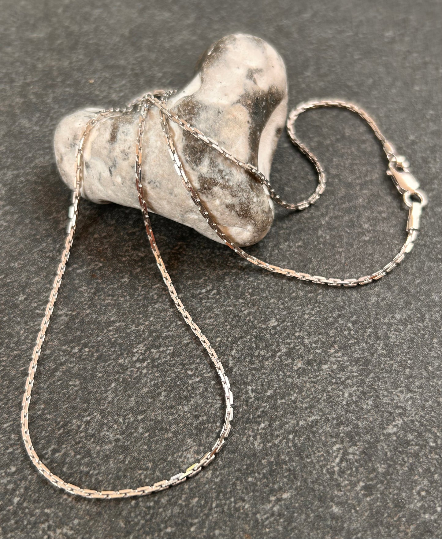 Beautiful vintage sterling silver unusual link chain - 18 inches