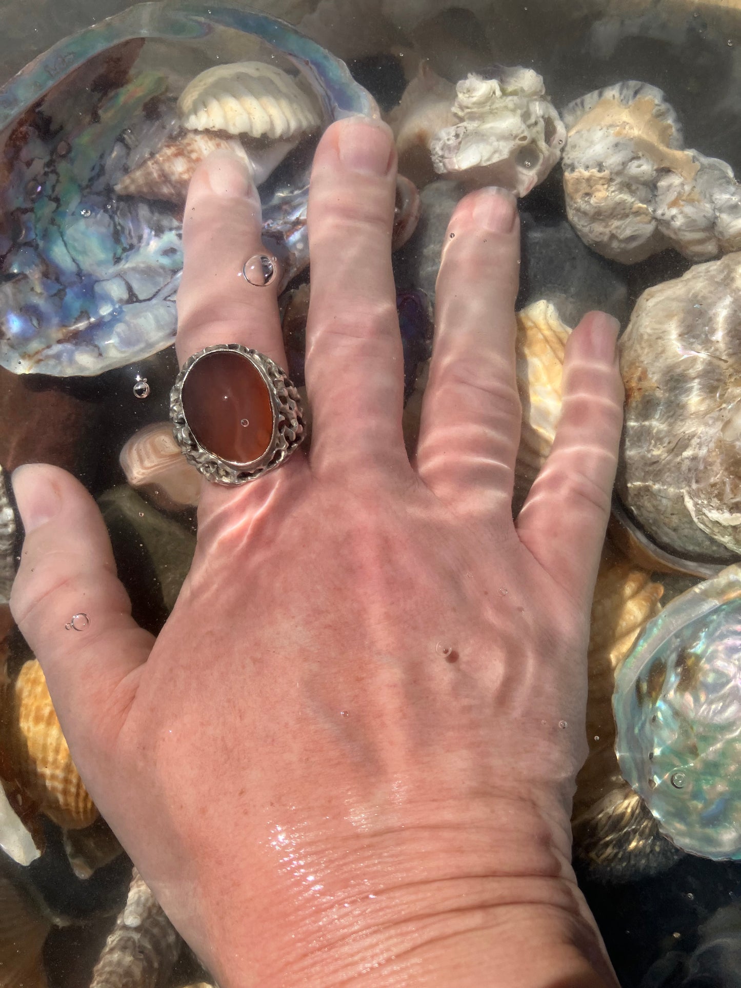 Vintage sterling silver and agate brutalist ring. 1970-1971