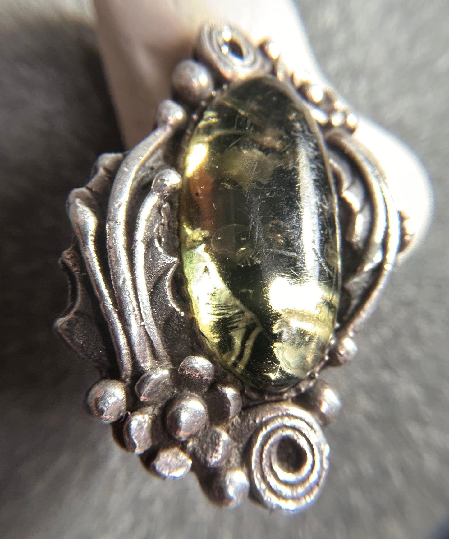 Vintage Native American green amber ring