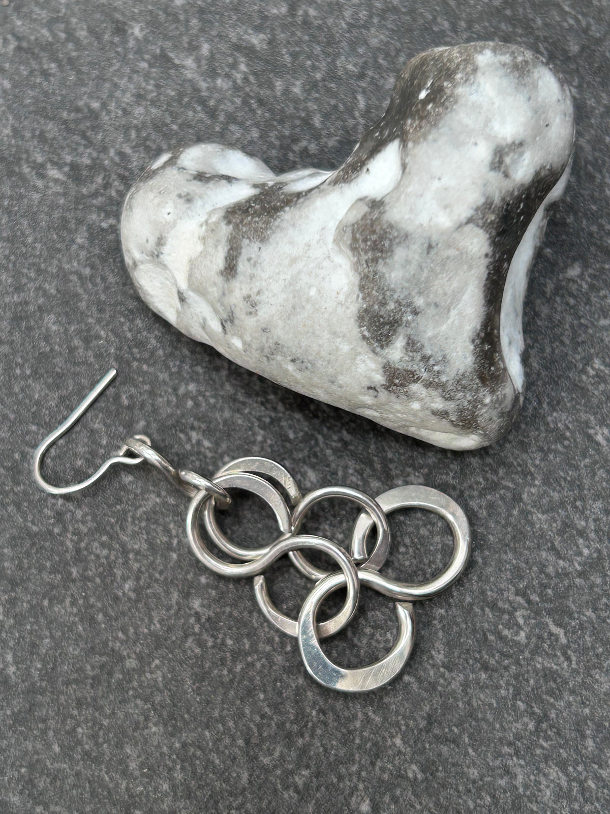 Vintage 1977 Sterling Silver Interlocking Circle Earrings