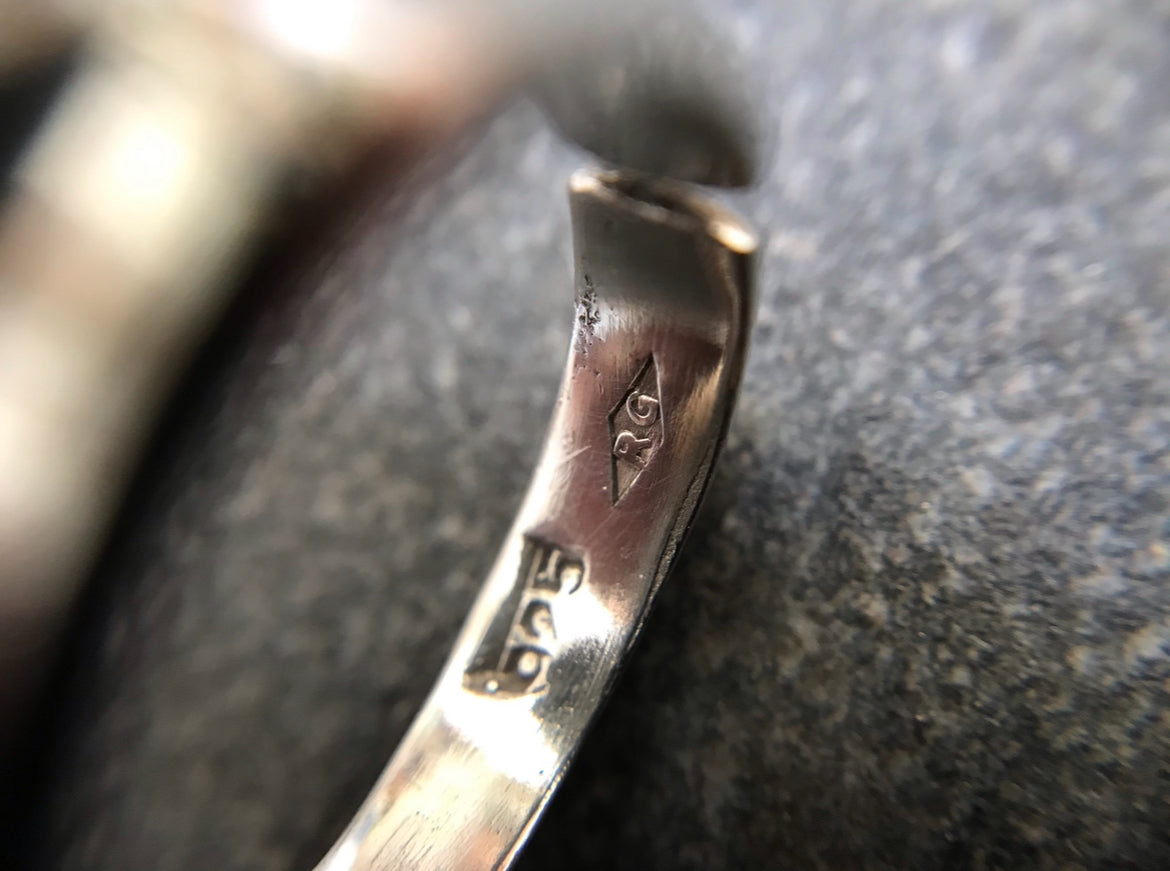 Artisan modernist/brutalist sterling silver vintage ring. 1975