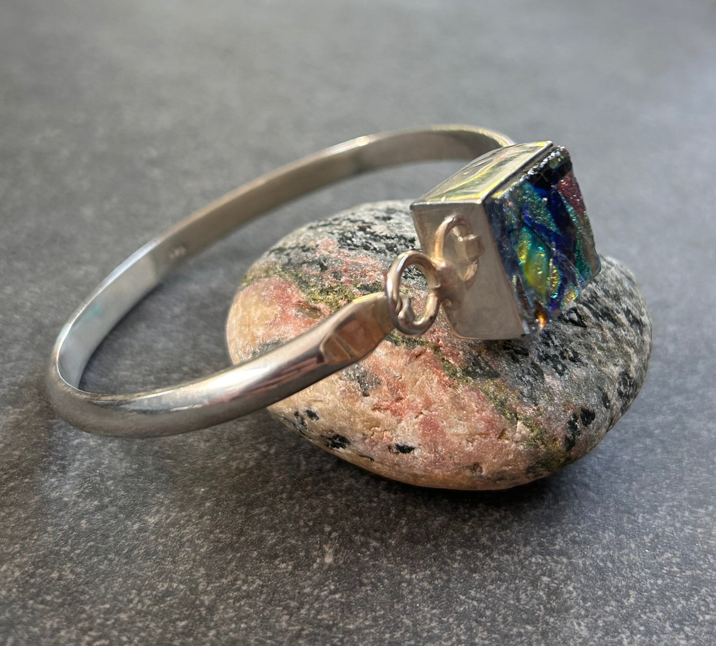 Fantastic Vintage Sterling Silver & Dichroic Glass Bangle