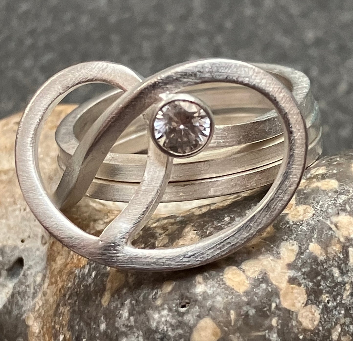 Absolutely stunning vintage sterling silver ring with a cut quartz crystal stone.