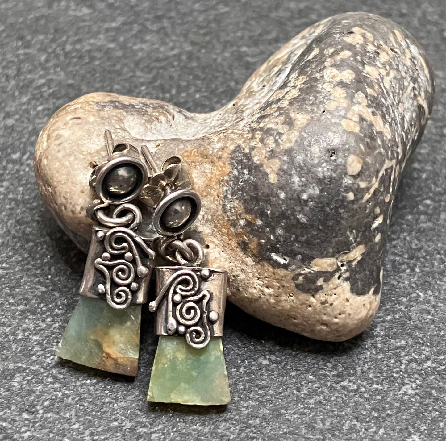 Vintage sterling silver and raw cut jade earrings