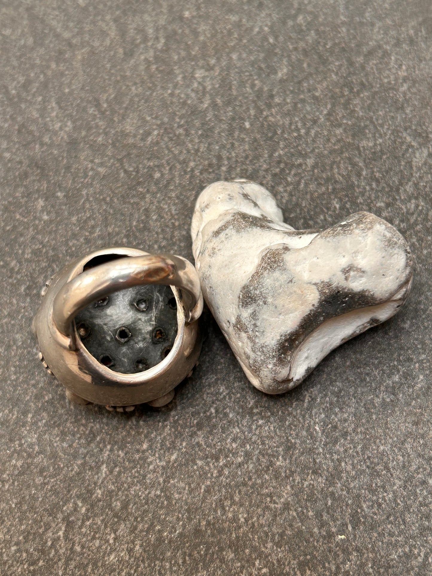 Make way for a ring that refuses to whisper… it commands attention ✨