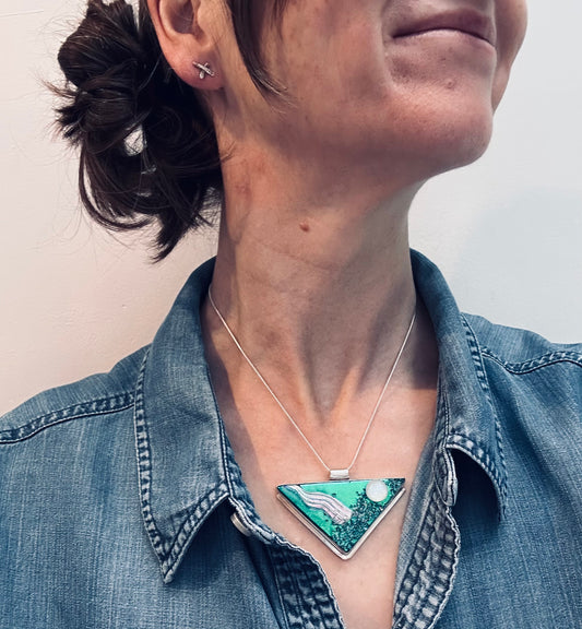 Luminous dichroic glass pendant