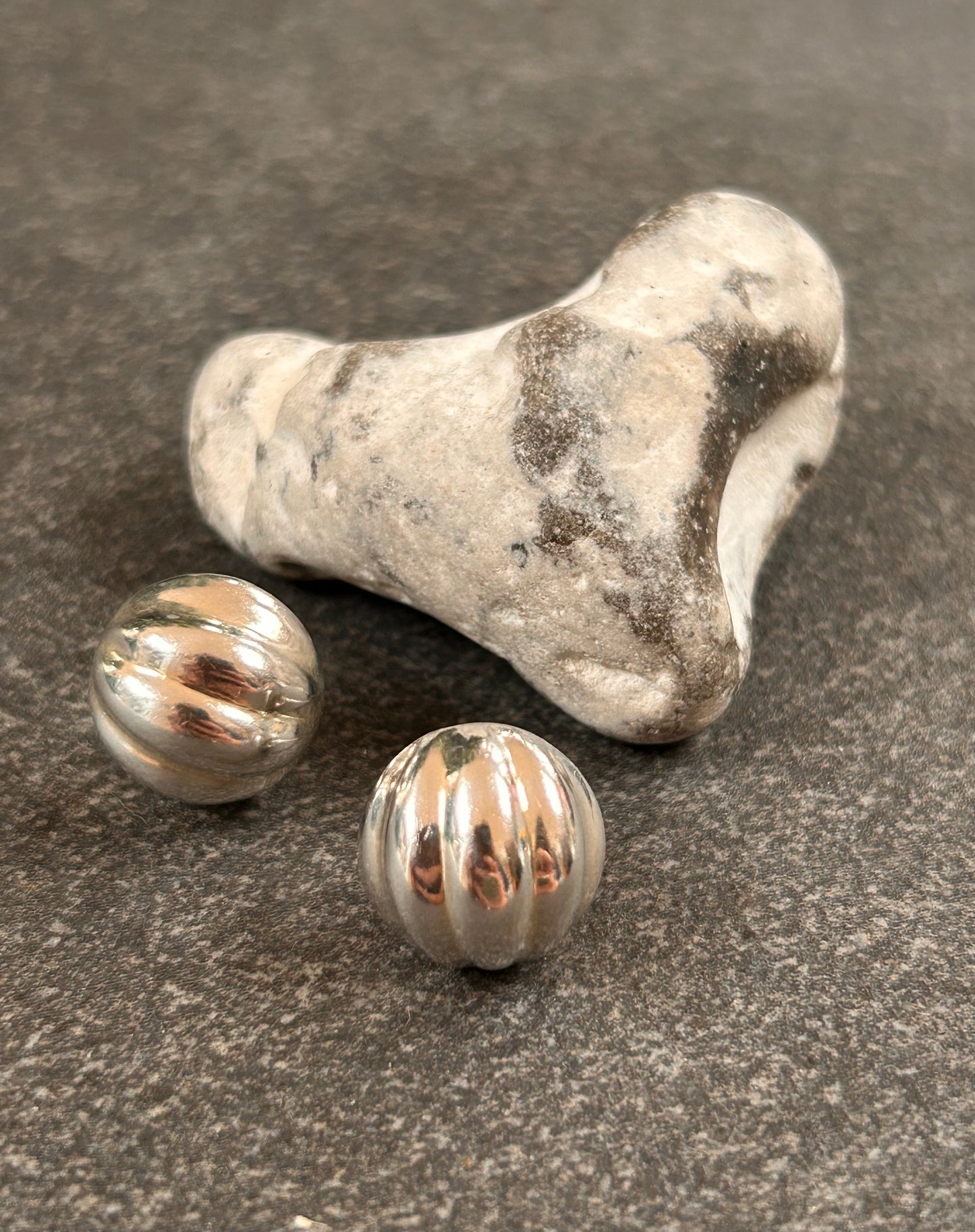 Vintage Sterling Silver Domed Stud Earrings – Scalloped Ribbed Design.