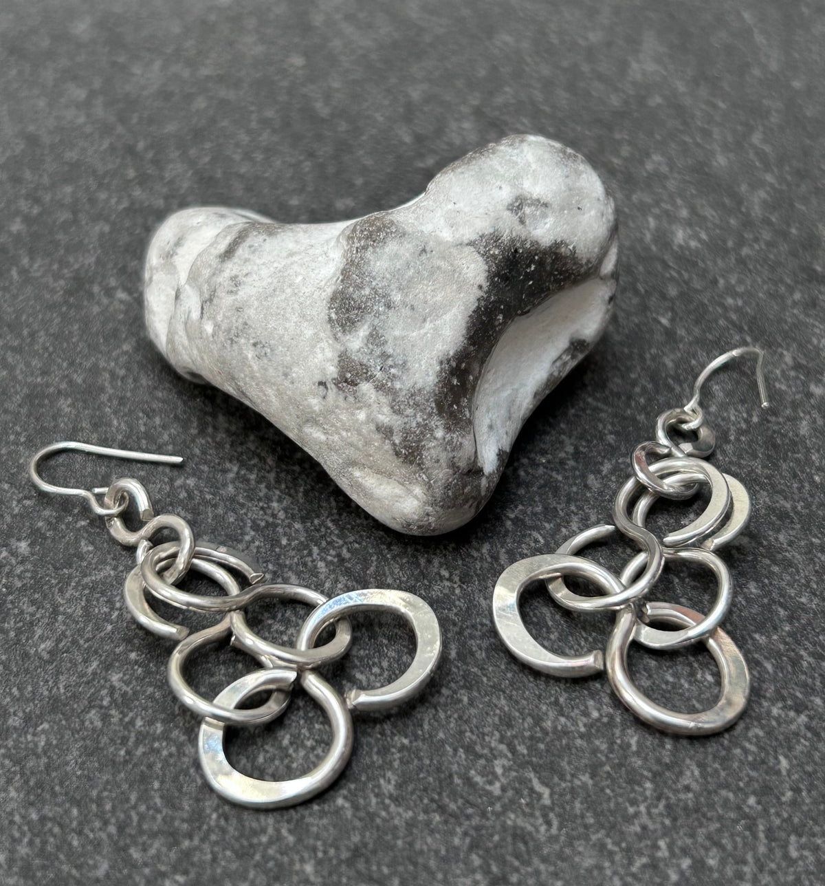 Vintage 1977 Sterling Silver Interlocking Circle Earrings