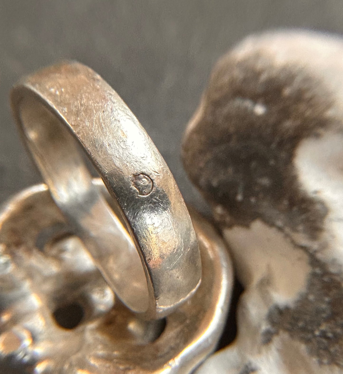 Amazing statement heavy vintage sterling silver ring