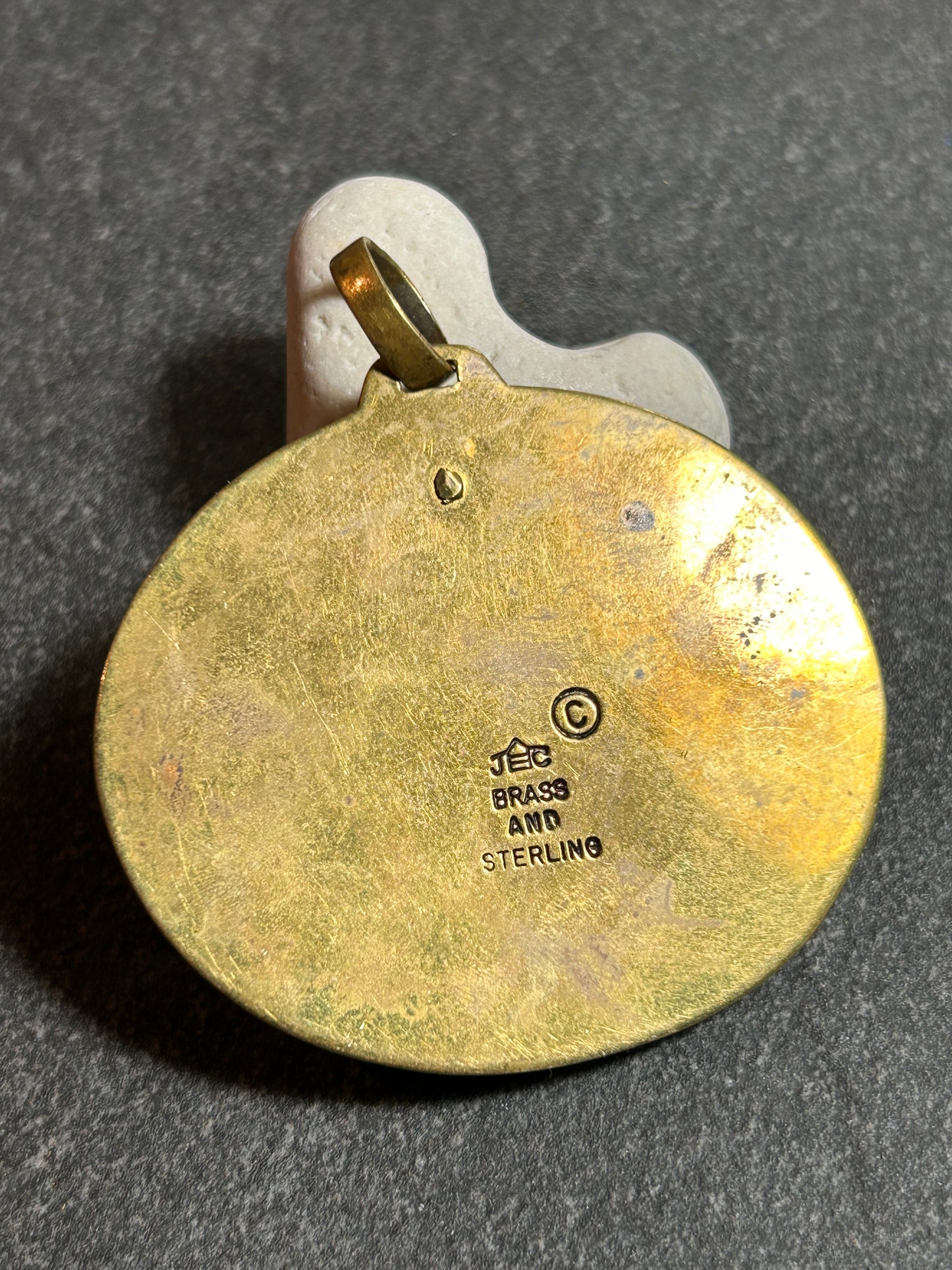 This exceptional vintage pendant by renowned American designer Jeep Collins