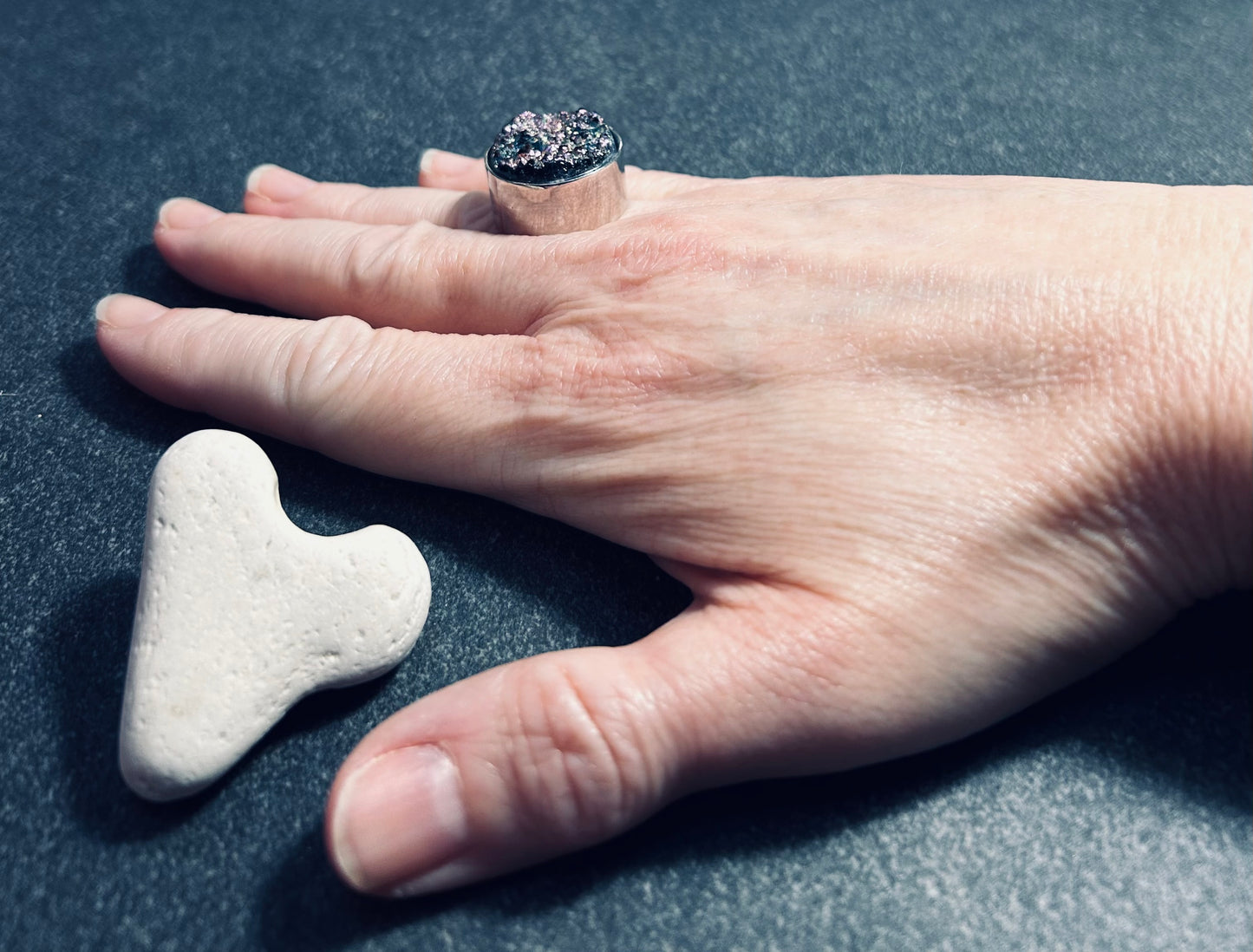 Vintage Sterling silver ring features a mesmerising Aurora Quartz.