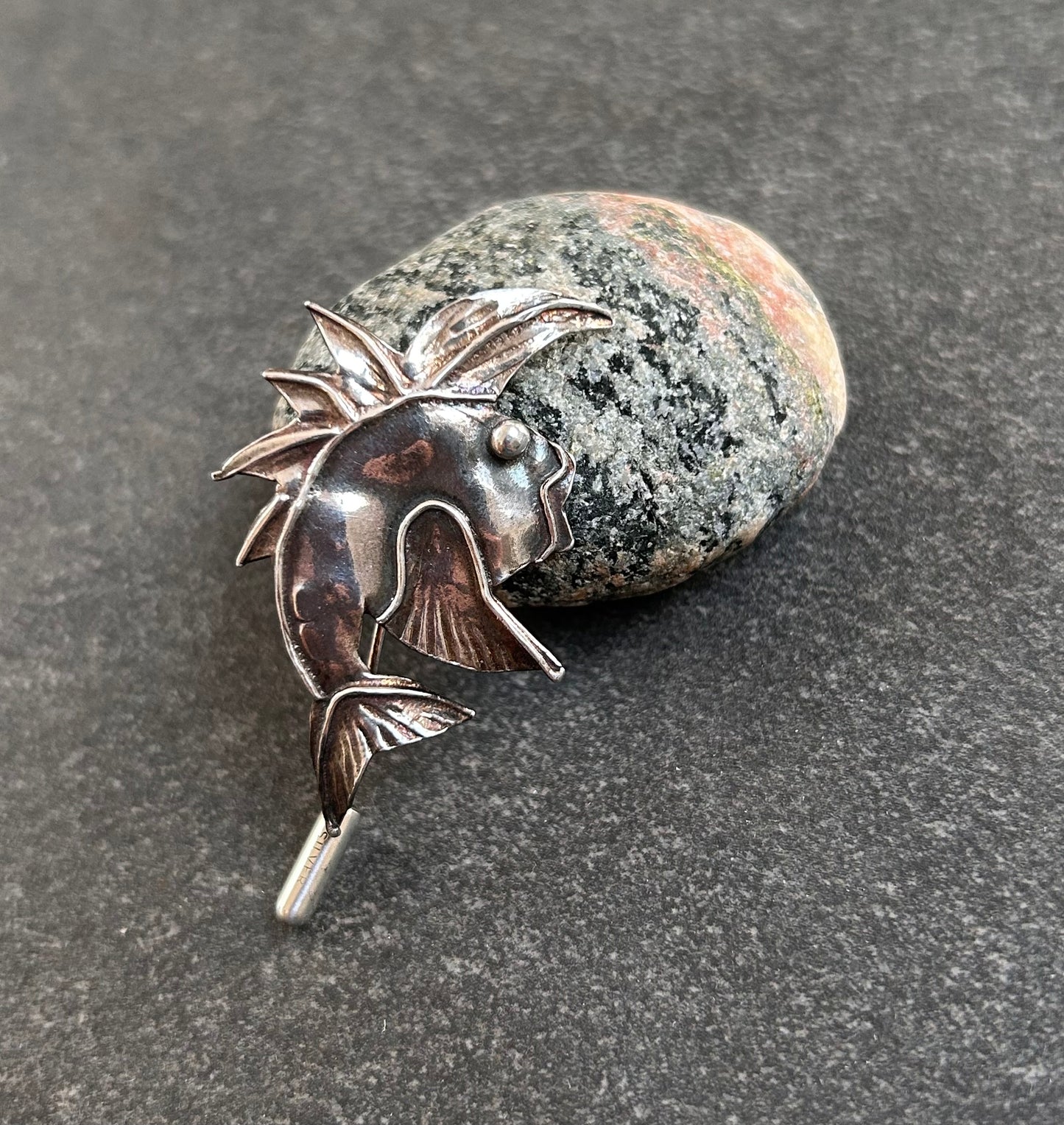 Quirky fish brooch pin - 1995