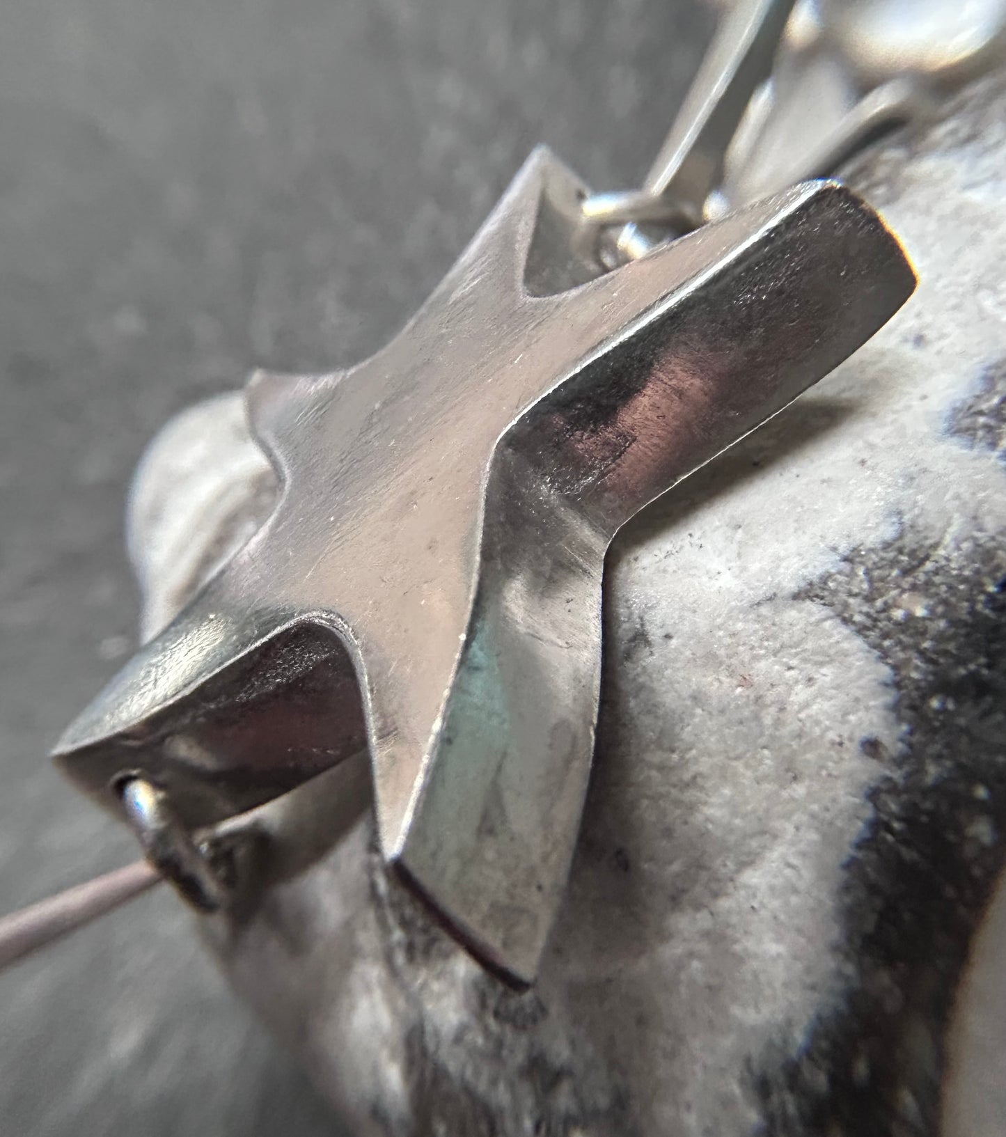 Wonderfully sculptural vintage sterling silver star necklace