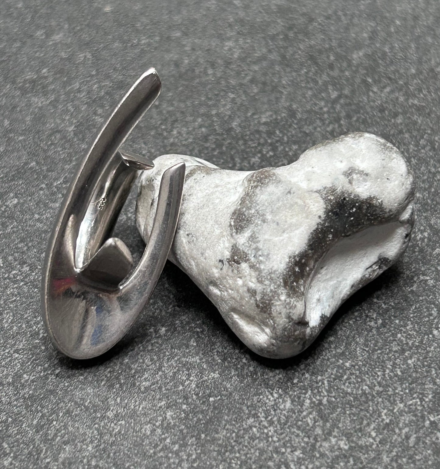 A striking vintage sterling silver statement ring, beautifully sculptural and full of character.