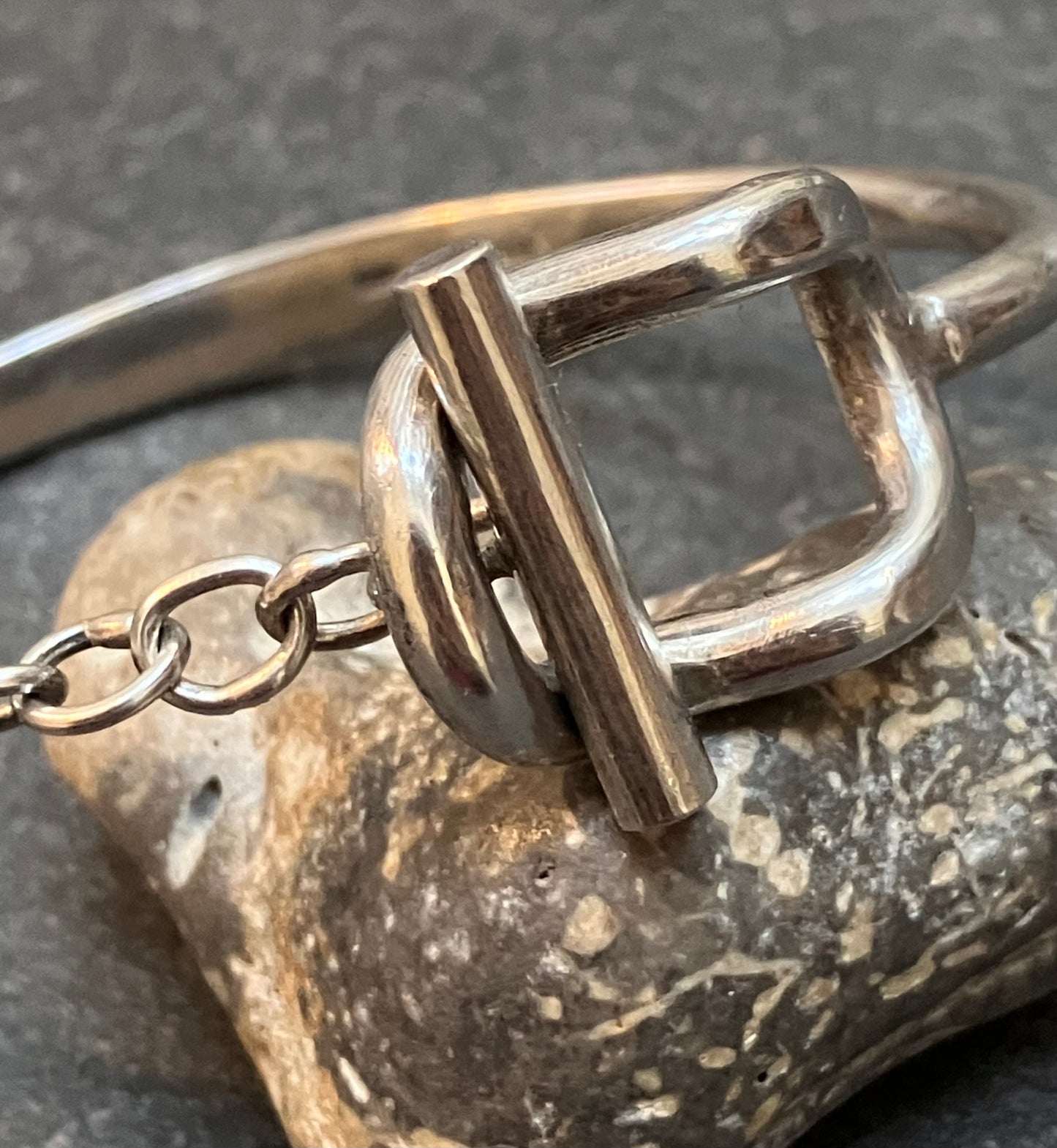 Really unusual vintage sterling silver toggle bangle.