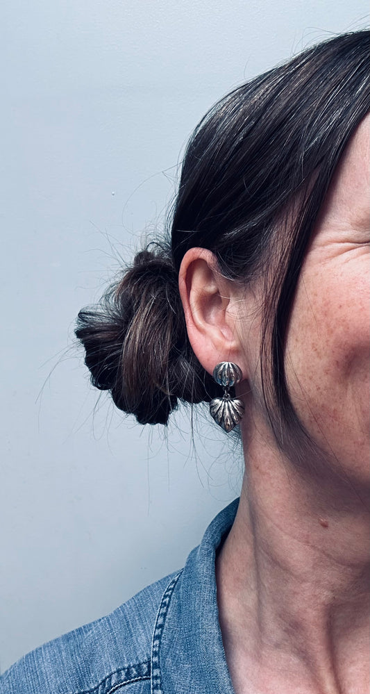 Stunning vintage sterling silver heart earrings.