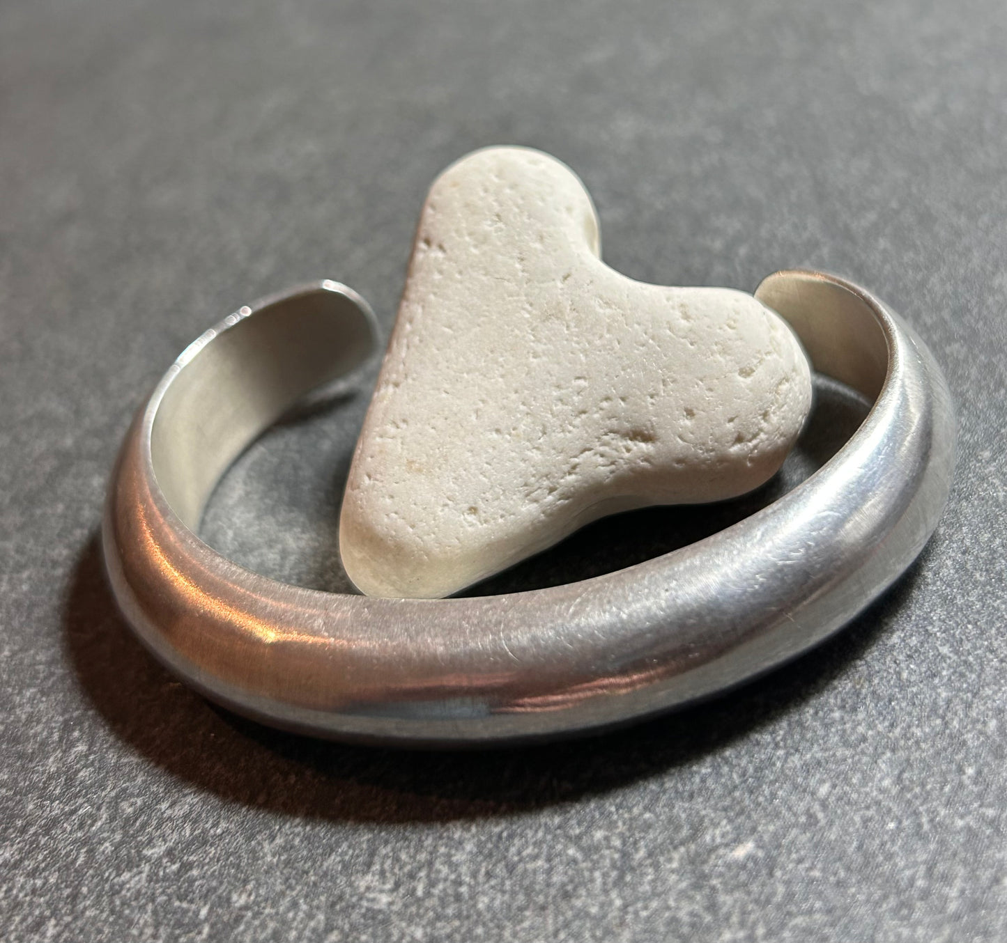 Vintage 1998 Mexican Sterling Silver Bangle – Timeless Elegance