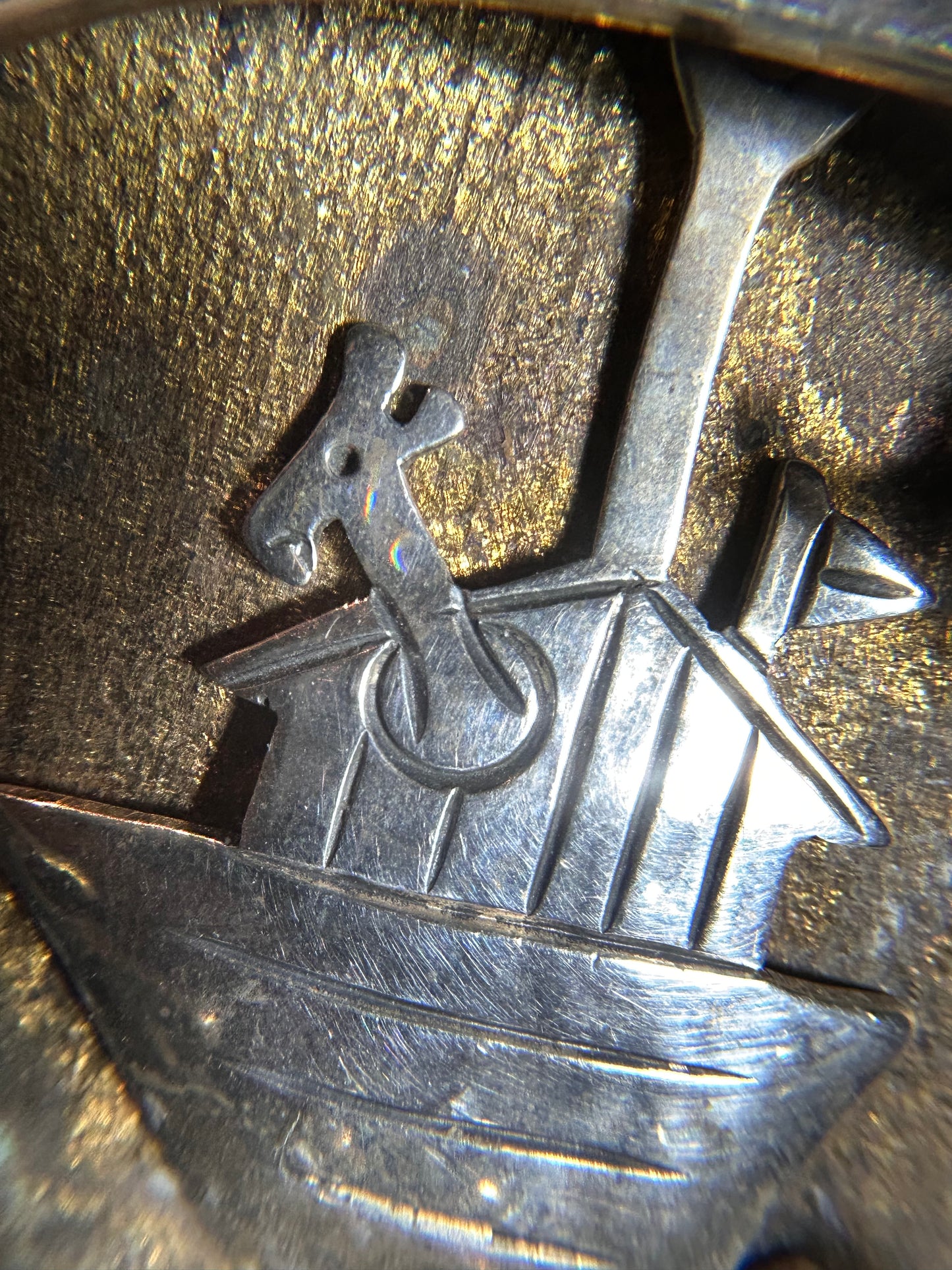 This exceptional vintage pendant by renowned American designer Jeep Collins