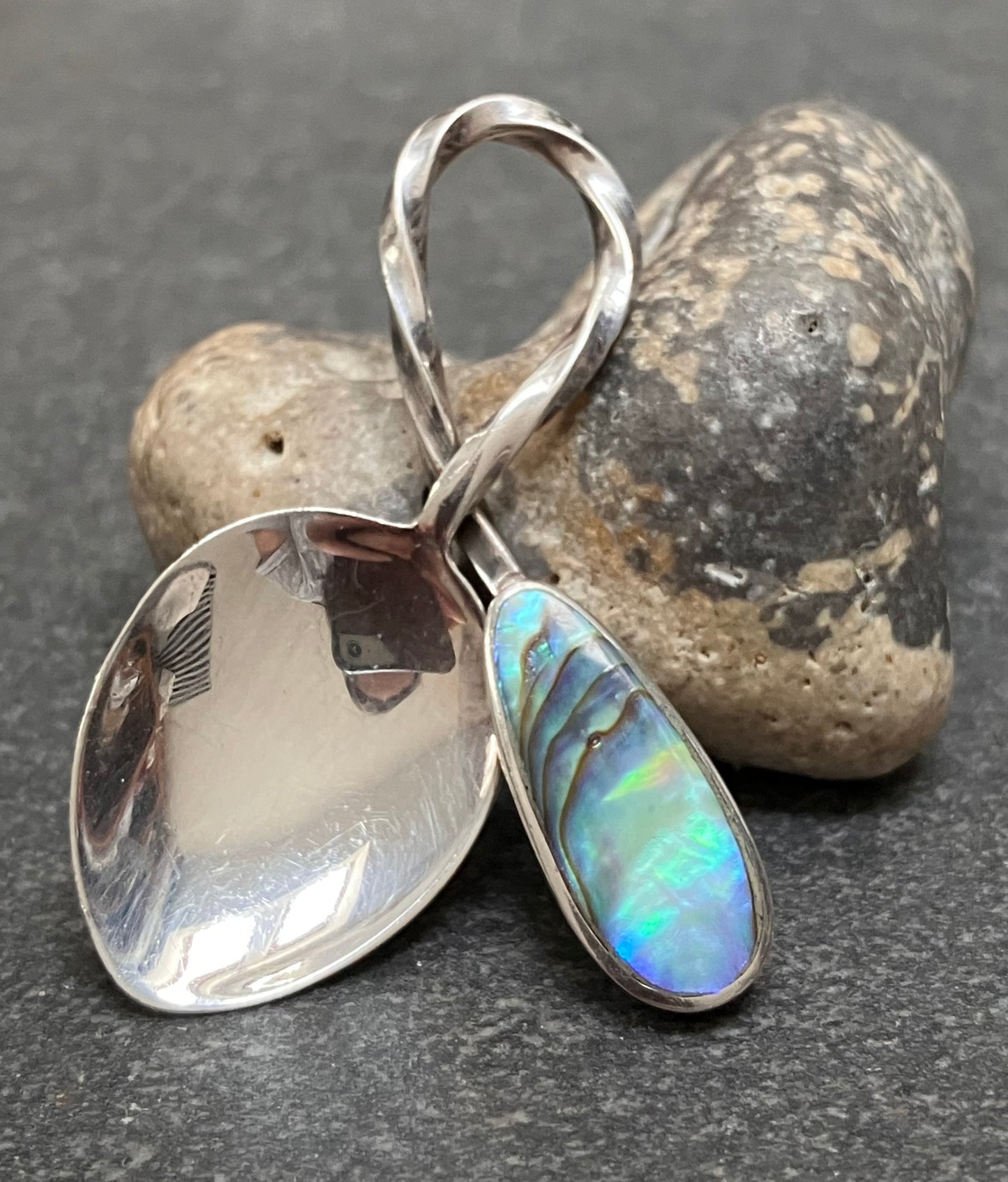 Vintage sterling silver and abalone shell pendant