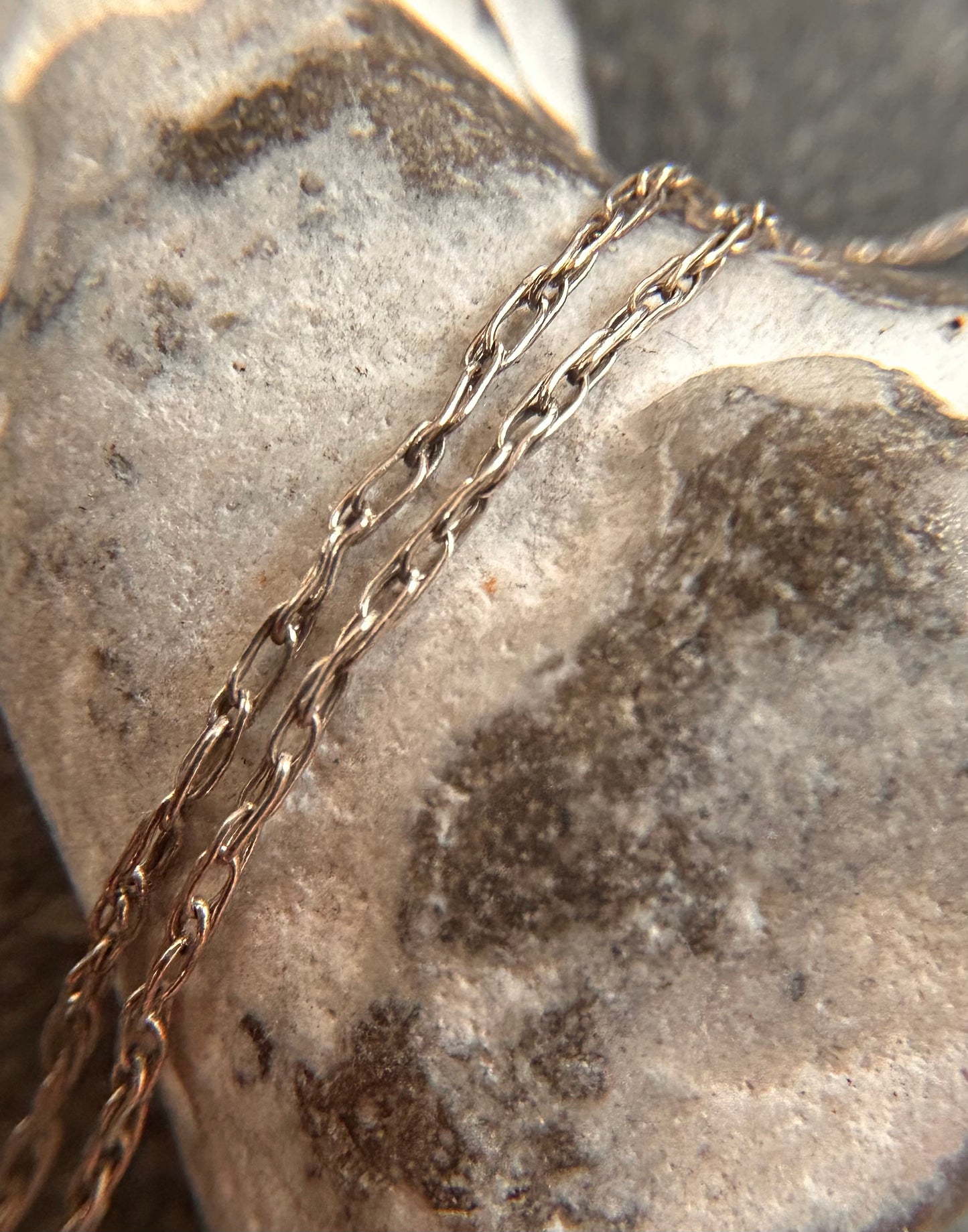 Beautiful vintage sterling silver super fine unusual link chain - 20 inches
