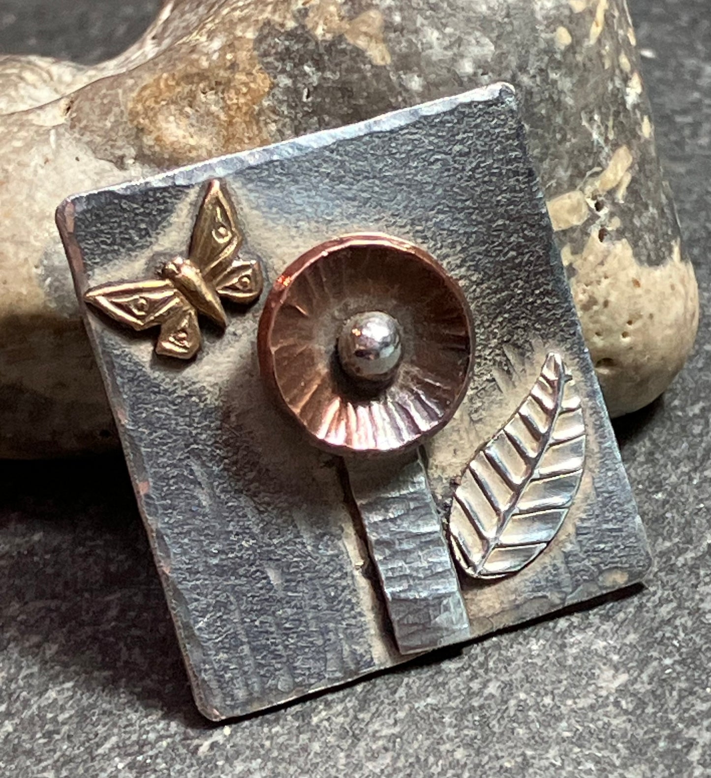 Vintage sterling silver artisan pendant.