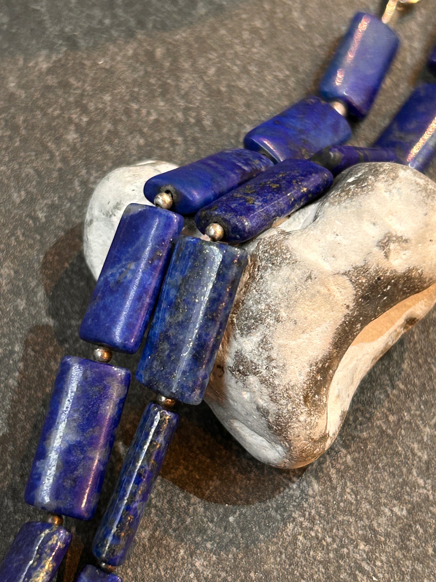 Absolutely beautiful vintage lapis lazuli necklace