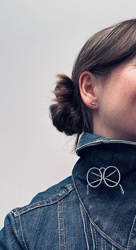 Quirky vintage sterling silver glasses brooch