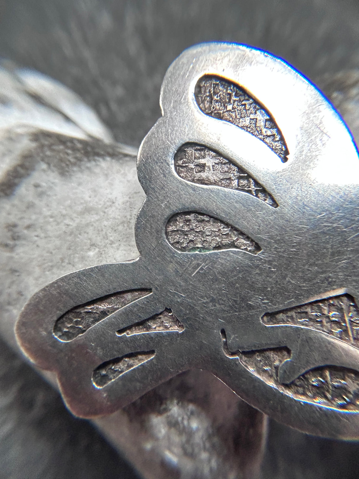 Beautiful vintage sterling silver bird brooch, marked 925.