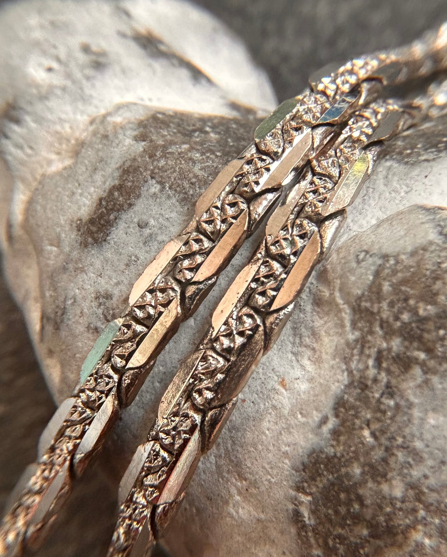 Beautiful vintage sterling silver unusual flat link chain - 24 inches