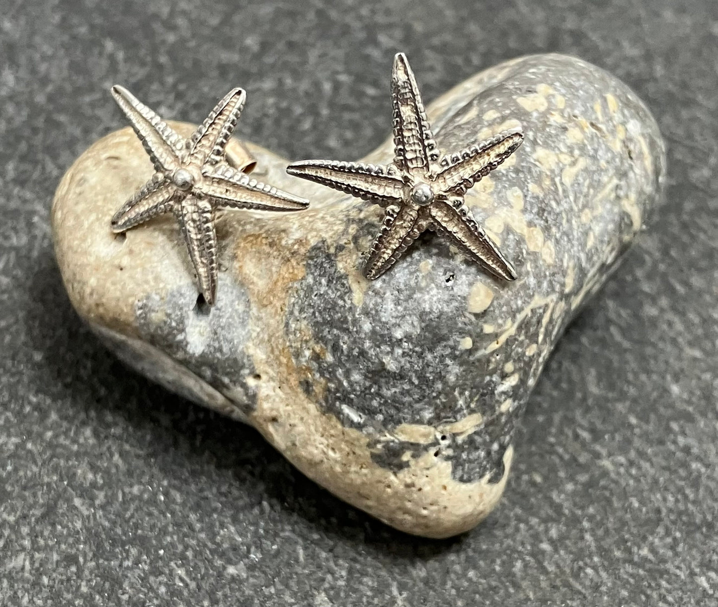 Stunning artisan handmade vintage sterling silver starfish earrings. 2000