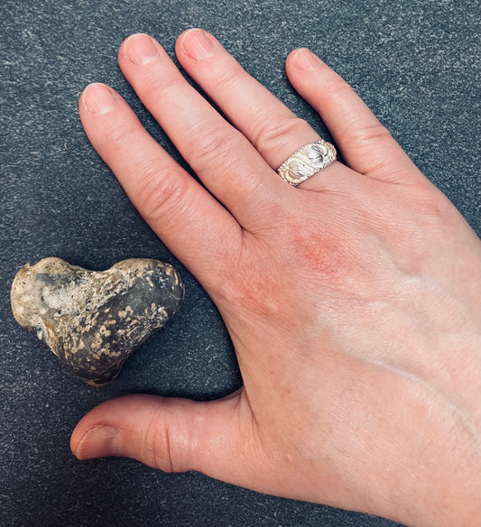 Vintage sterling silver vine leaf ring.