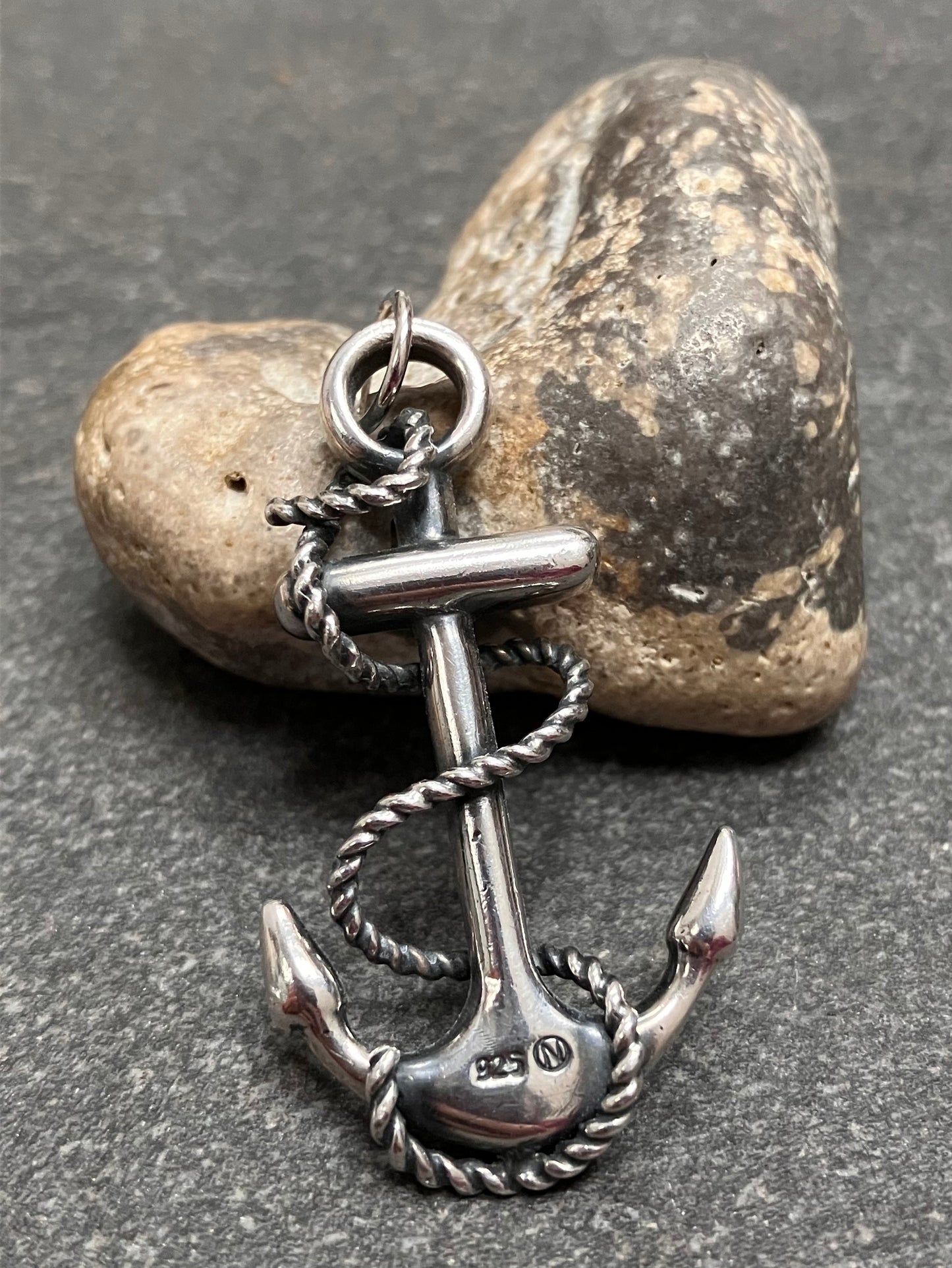 Really lovely vintage sterling silver detailed anchor and rope pendant.