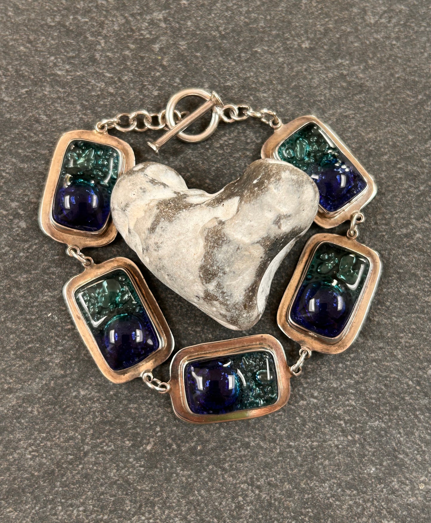 An absolutely fabulous vintage artisan glass bracelet.
