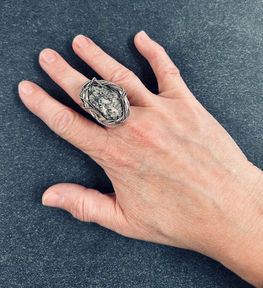 Striking vintage sterling silver ring with stunning pyrite (fool’s gold)