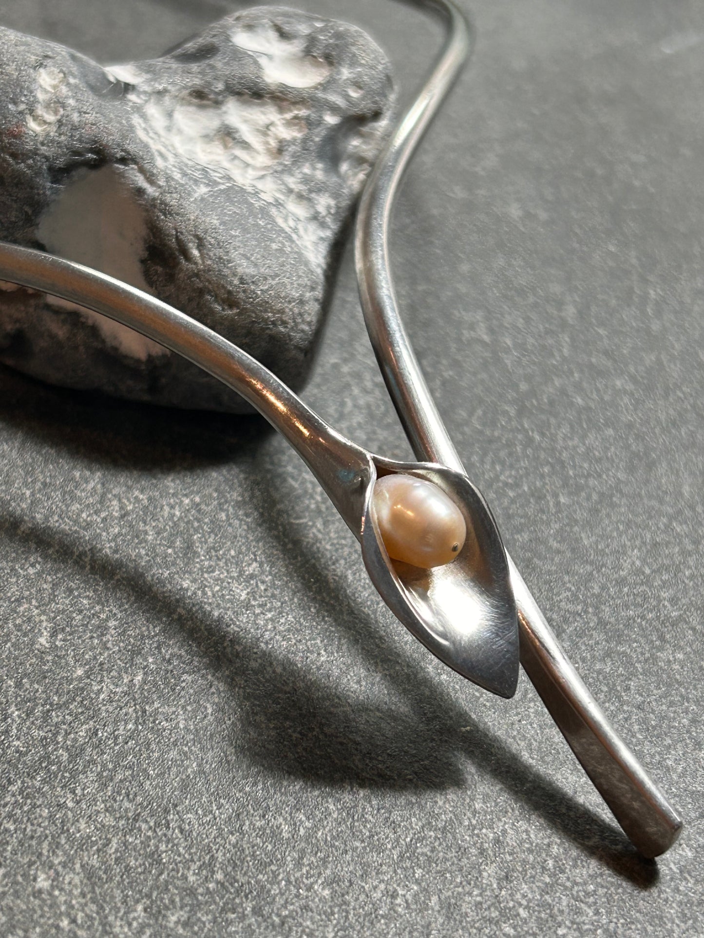 Carla Lily’ Torque Necklace by Amanda Cox, hallmarked 2003