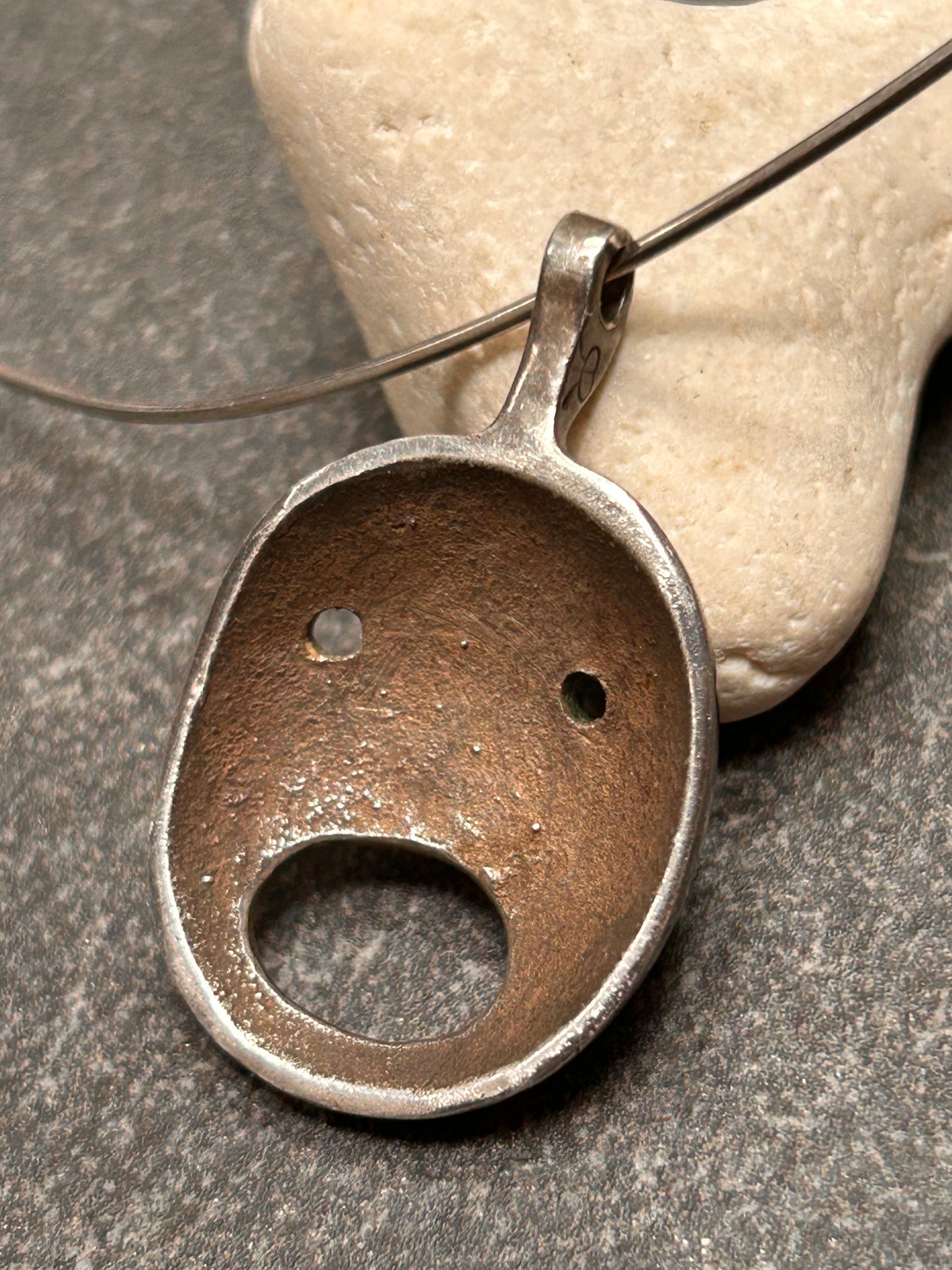 Fun, expressive vintage piece — perfect for the days when we can’t quite scream out loud!