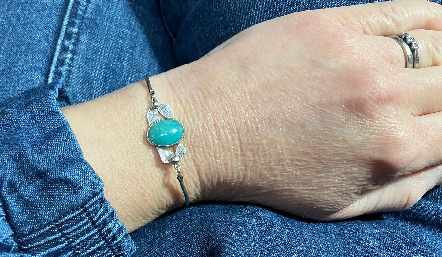 Vintage sterling silver artisan bracelet with green amazonite stone. 1982