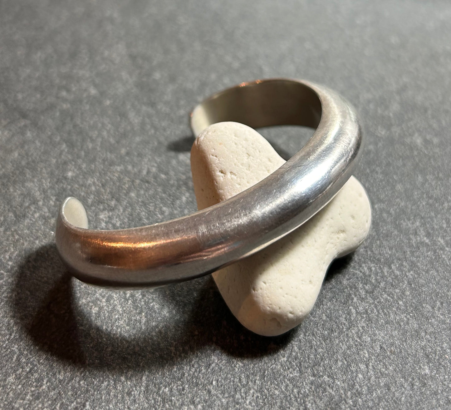 Vintage 1998 Mexican Sterling Silver Bangle – Timeless Elegance