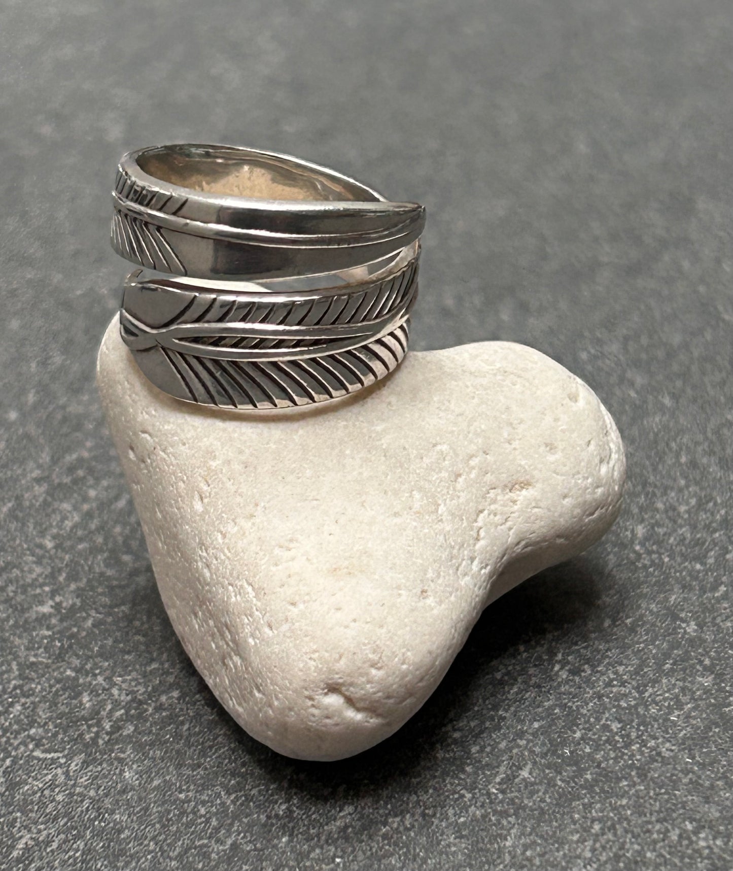 Vintage sterling silver wrap feather ring