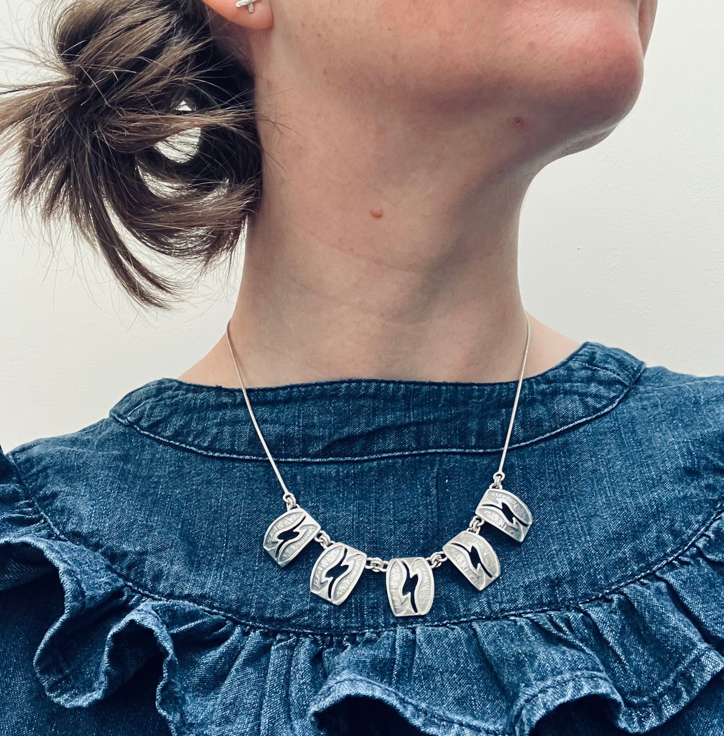 Beautiful vintage sterling silver necklace. Comprising of five beautifully made rectangles.