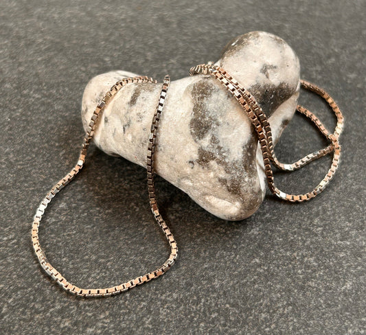 Beautiful vintage sterling silver box link chain 15.5 inches