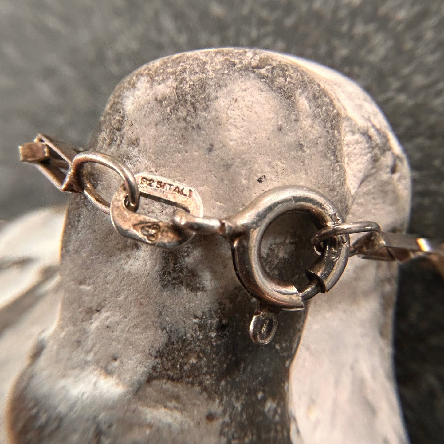 A really lovely vintage sterling silver open oblong link chain with a delicate and timeless design.