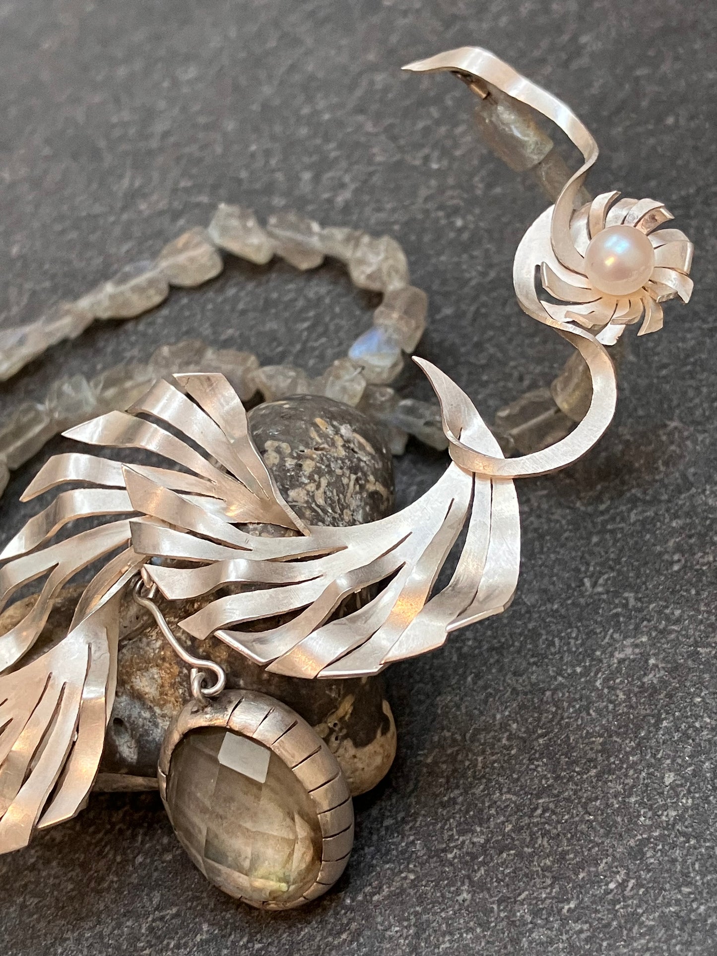 One off vintage ‘artisan made’ sterling silver and labradorite necklace