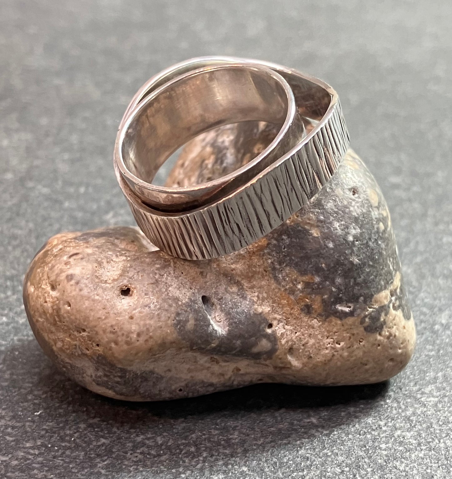 Unusual undulating vintage sterling silver two banded ring.